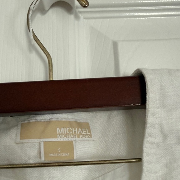 Michael Kors Cream Button-Up Vest - Picture 3 of 6